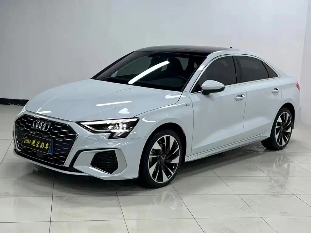 AUDI A3  2023