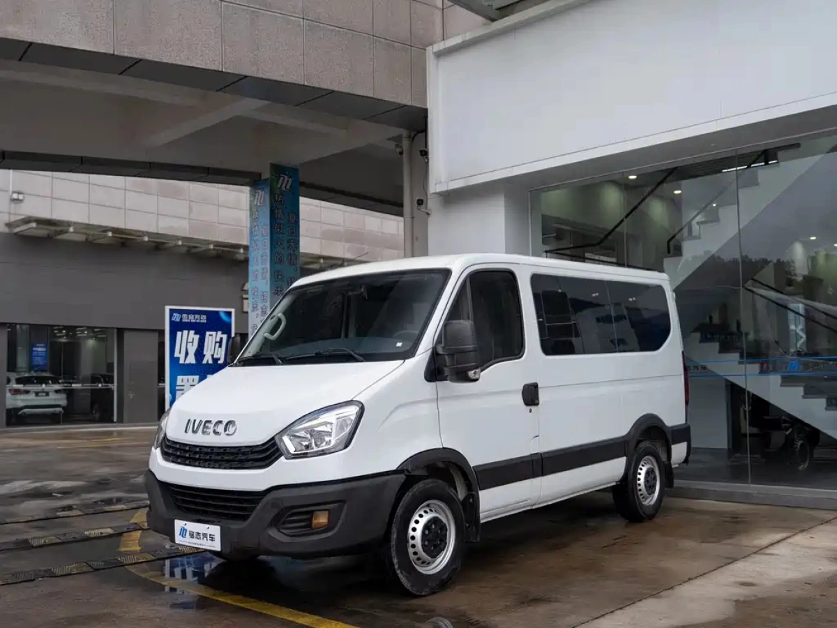 IVECO DAILY  2023