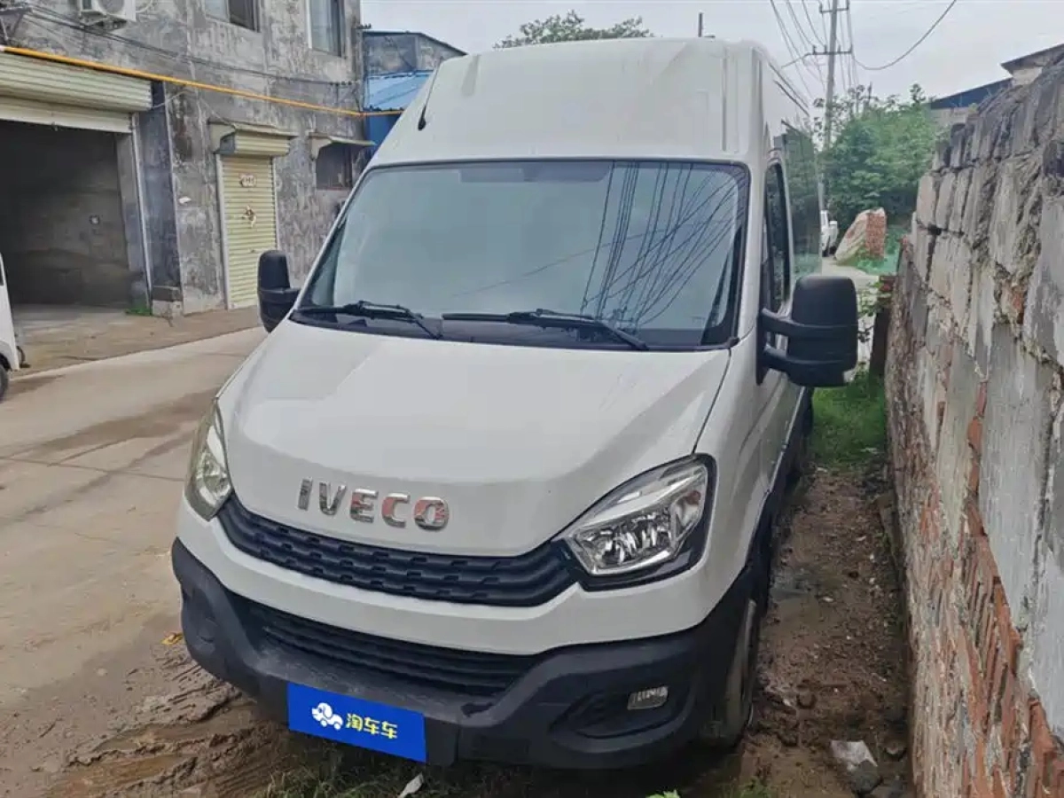 IVECO DAILY  2023