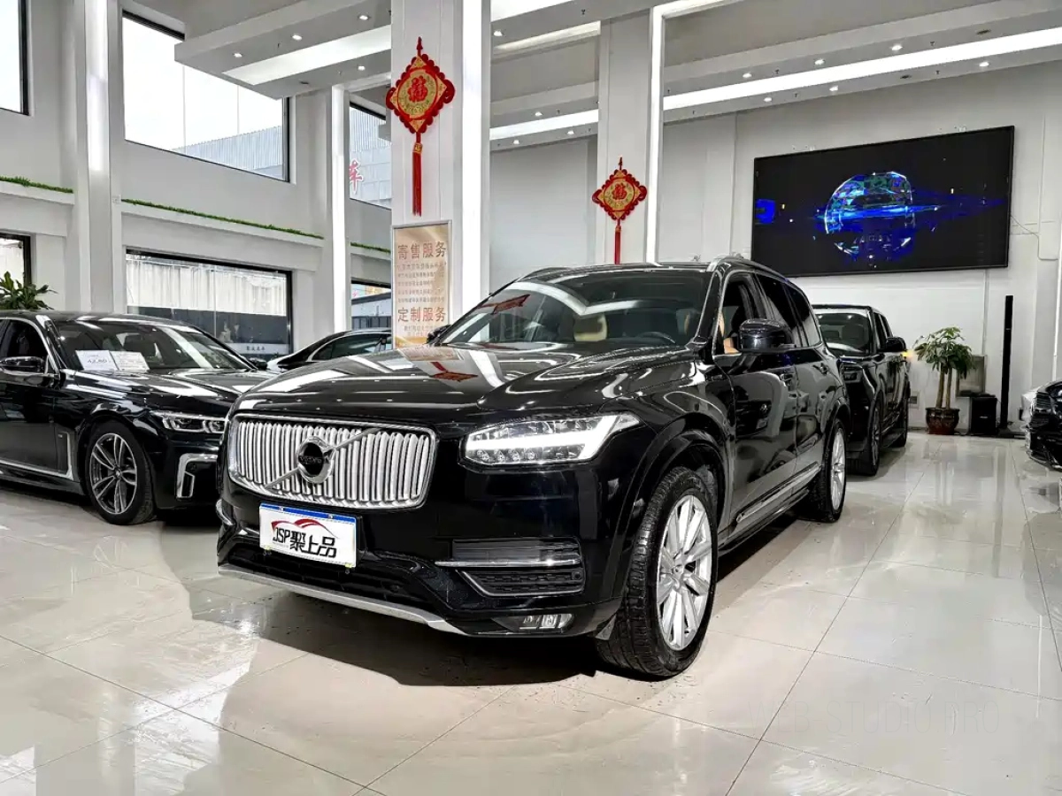 VOLVO XC90  2019