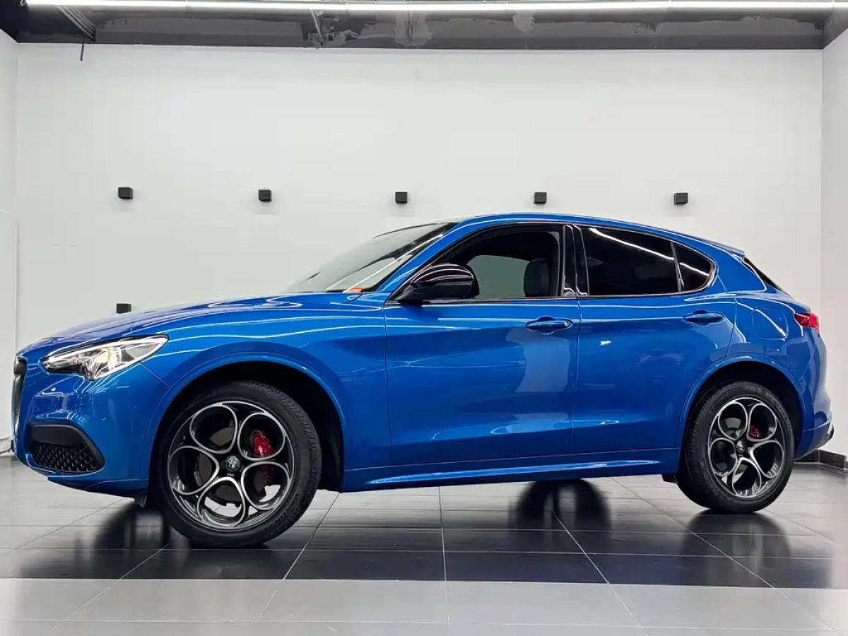 ALFAROMEO STELVIO
