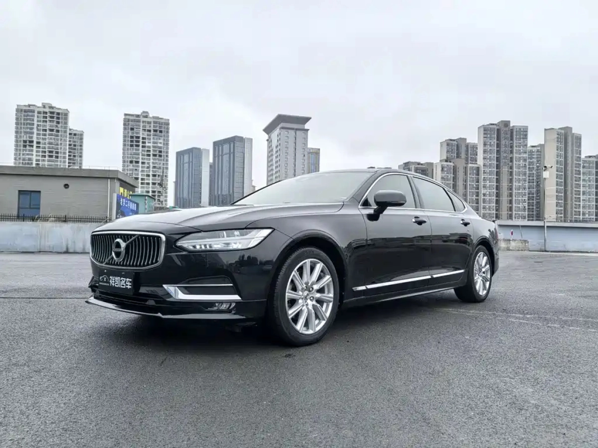 VOLVO S90  2019