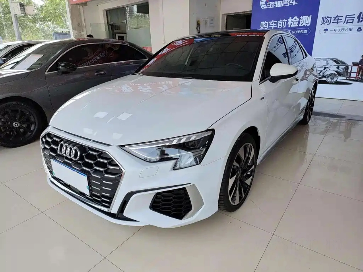 AUDI A3  2023