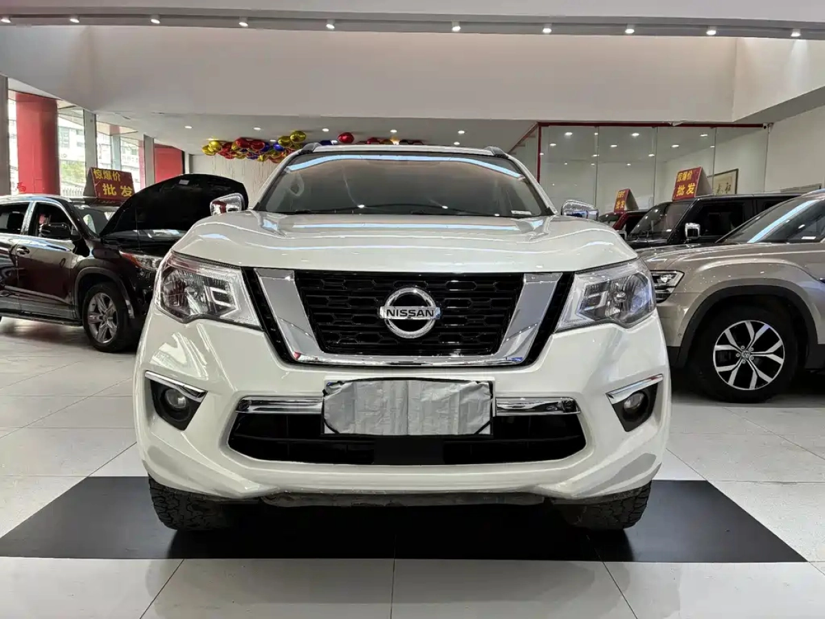 NISSAN TERRA