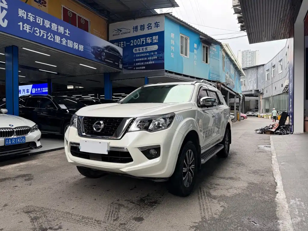 NISSAN TERRA  2022