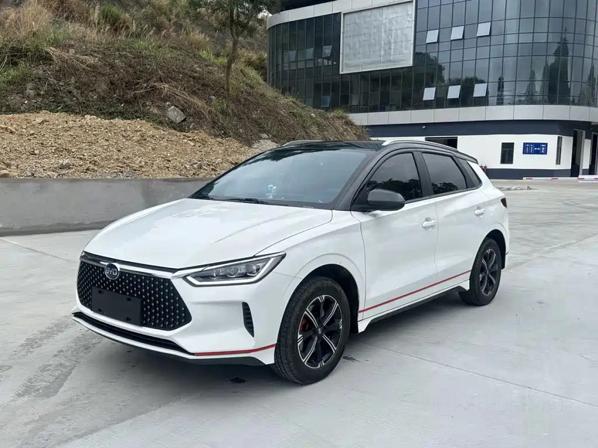 BYD E2