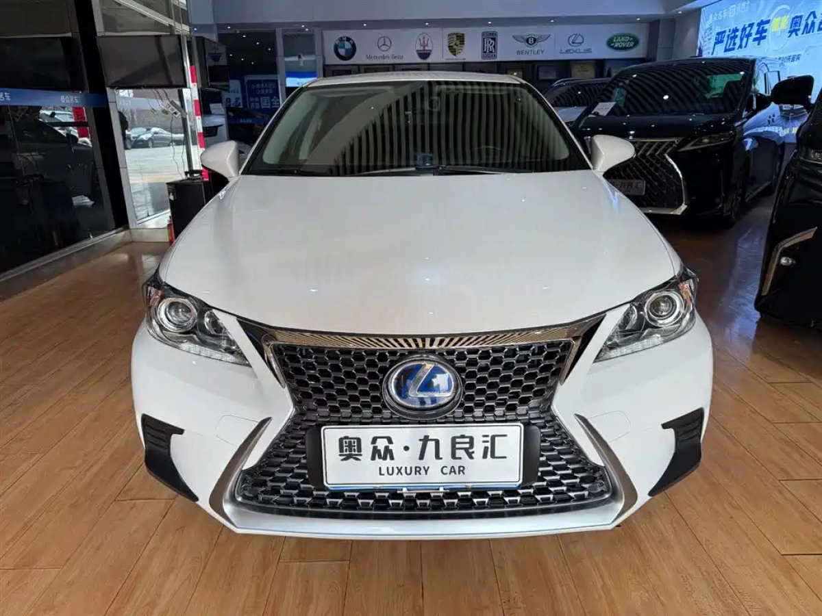 LEXUS CT