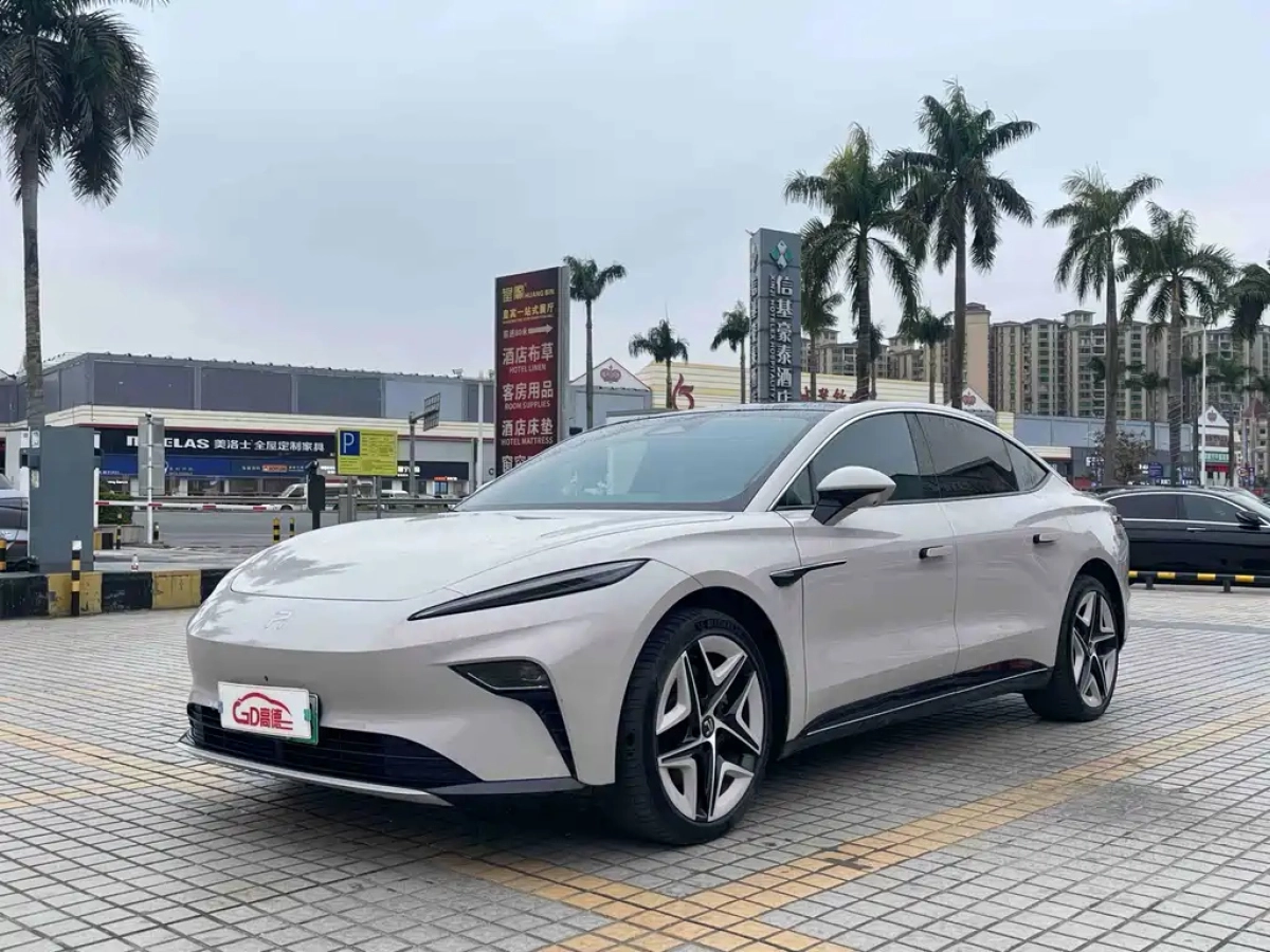 RISING AUTO F7  2023