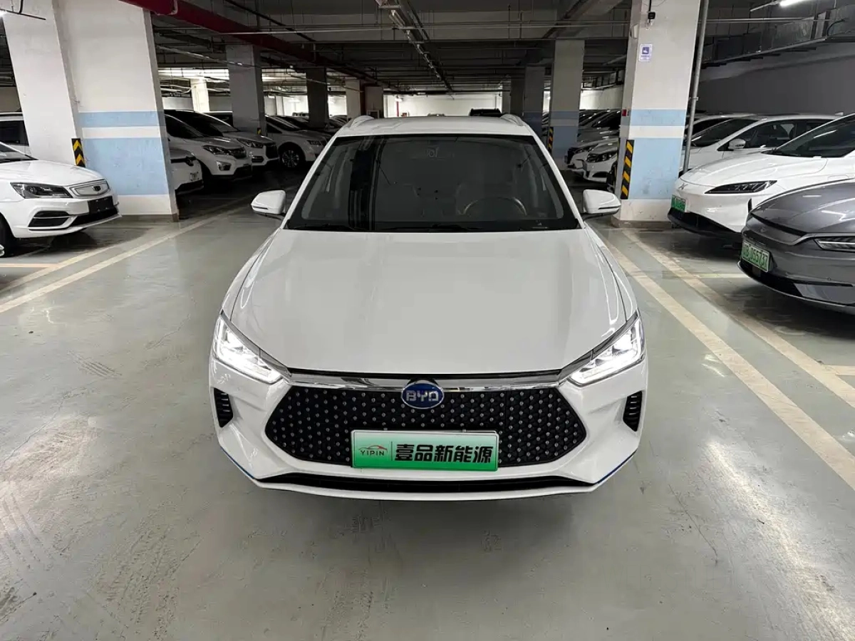 BYD E2