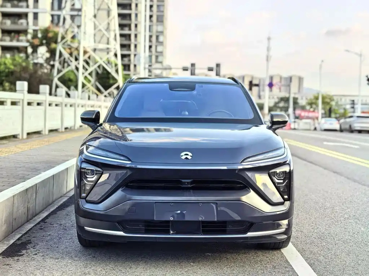 NIO ES6