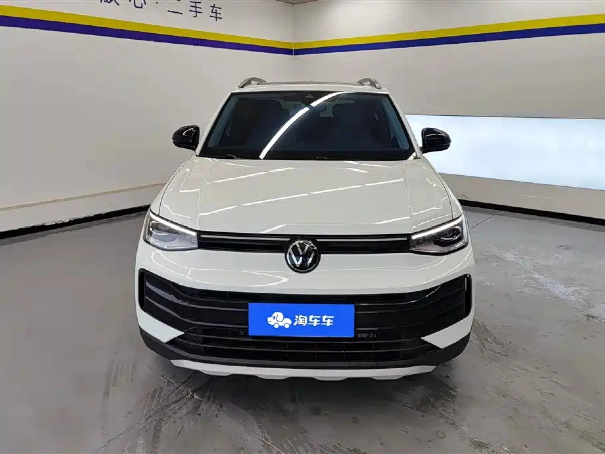 VOLKSWAGEN THARU