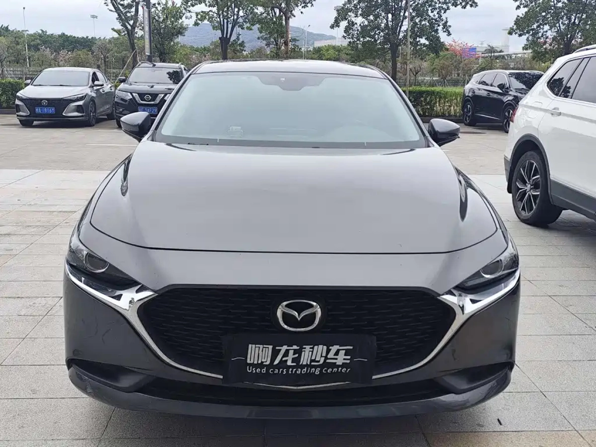 MAZDA 3 AXELA