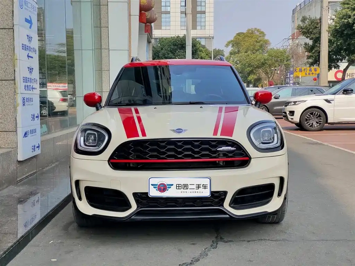 MINI JCW COUNTRYMAN