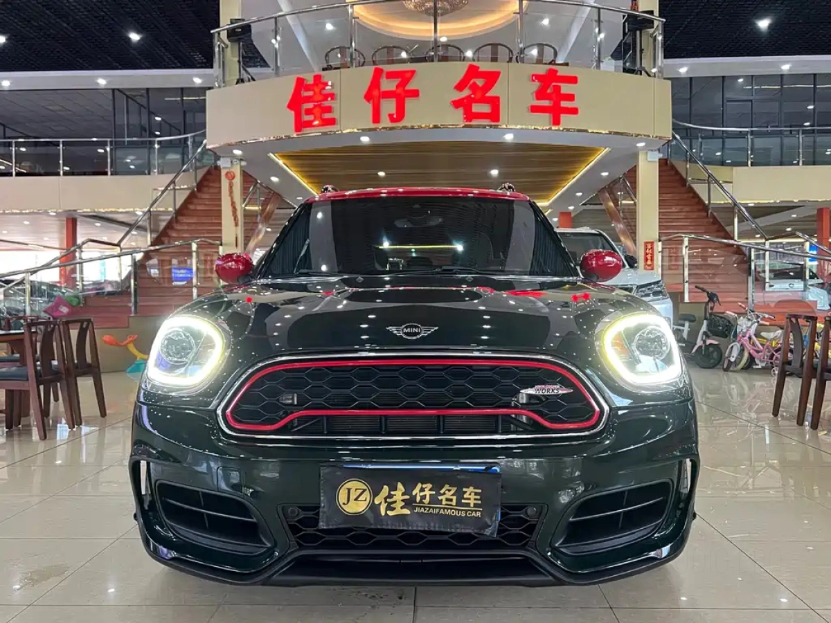 MINI JCW COUNTRYMAN