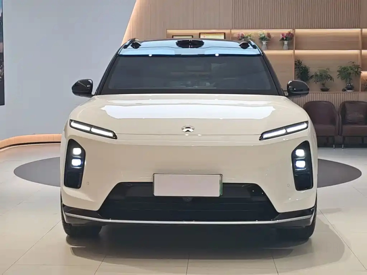 NIO ES6
