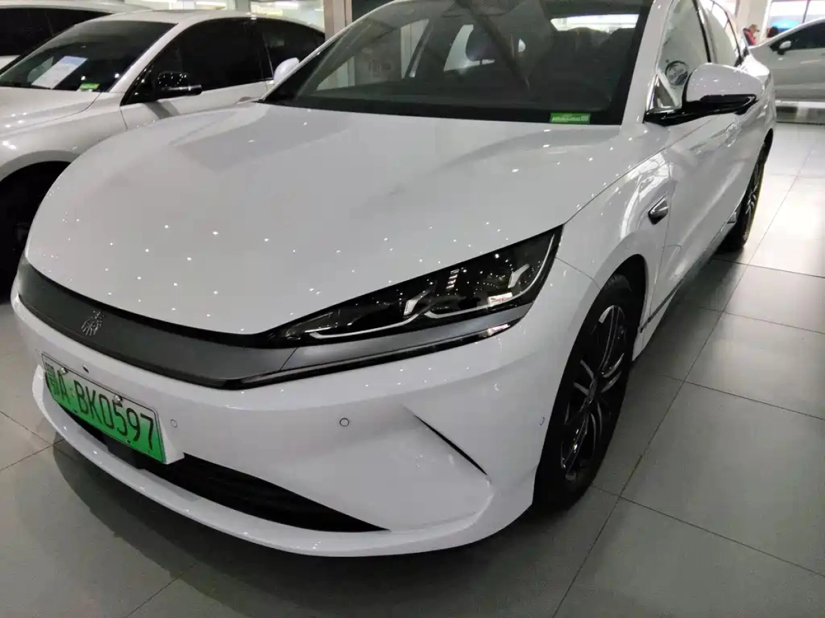 BYD QIN L  2025