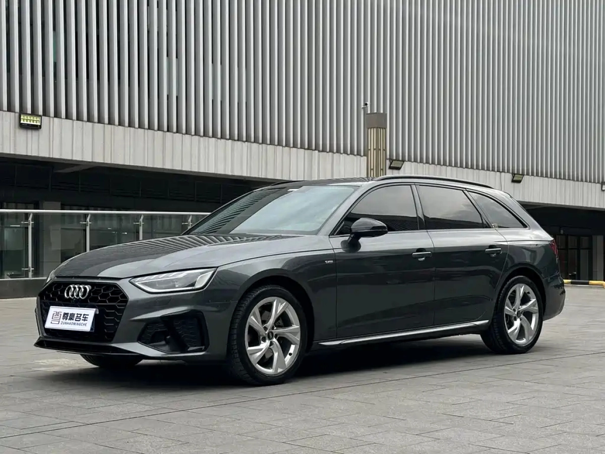 AUDI A4 IMPORT  2022