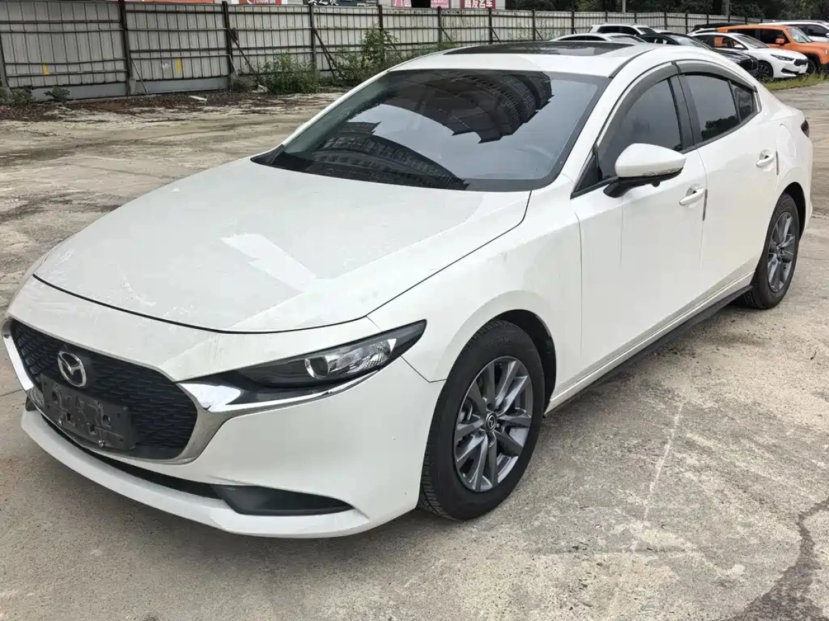 MAZDA 3 AXELA
