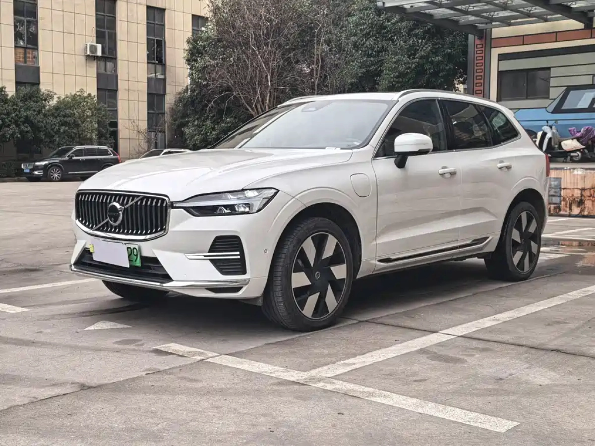 VOLVO XC60 NEW ENERGY  2024