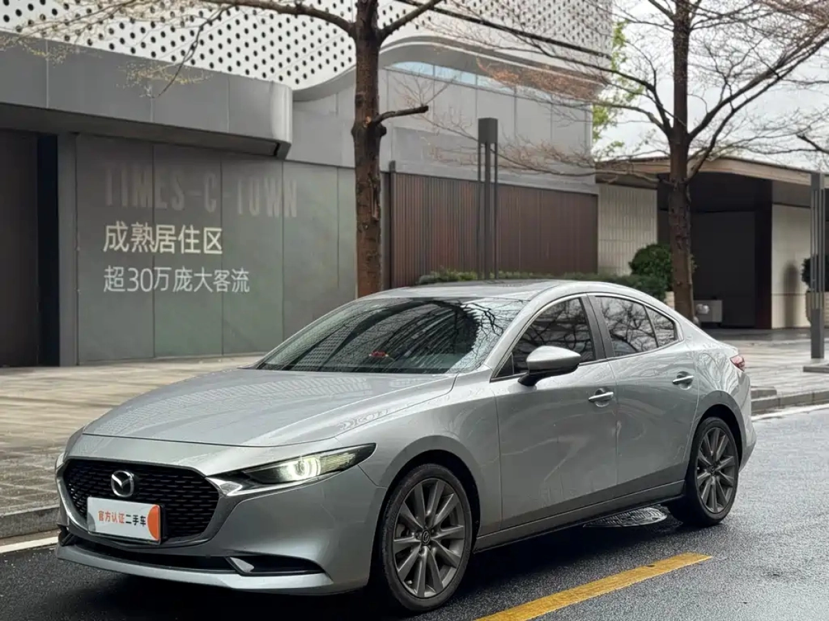 MAZDA 3 AXELA