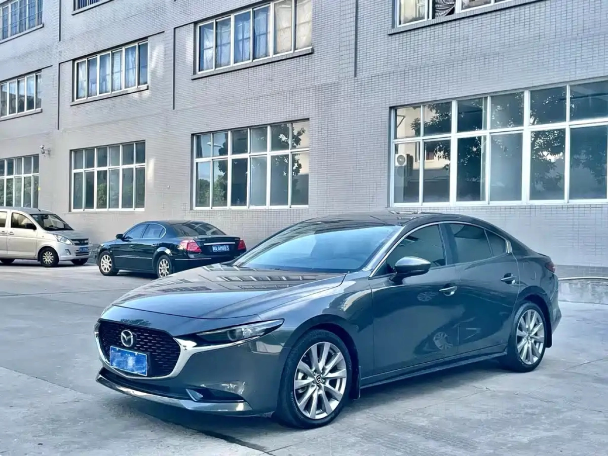 MAZDA 3 AXELA