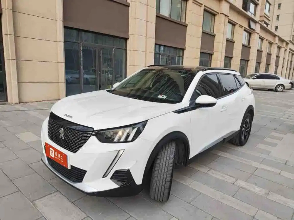 PEUGEOT 2008  2022