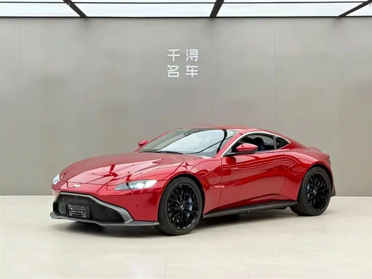 ASTON MARTIN V8 VANTAGE  2021