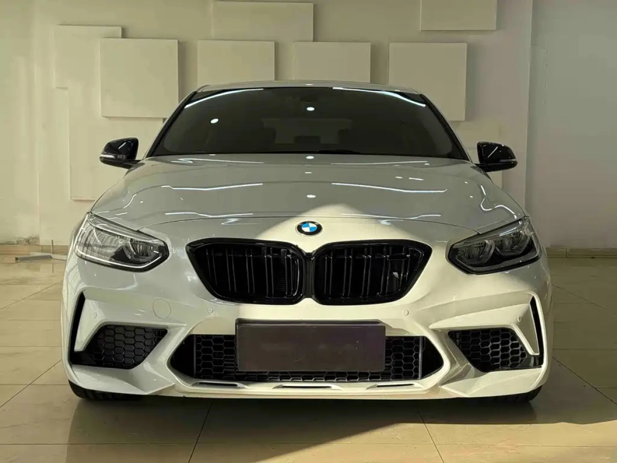 BMW 1-SERIES