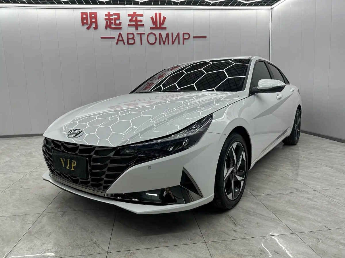 HYUNDAI ELANTRA  2023
