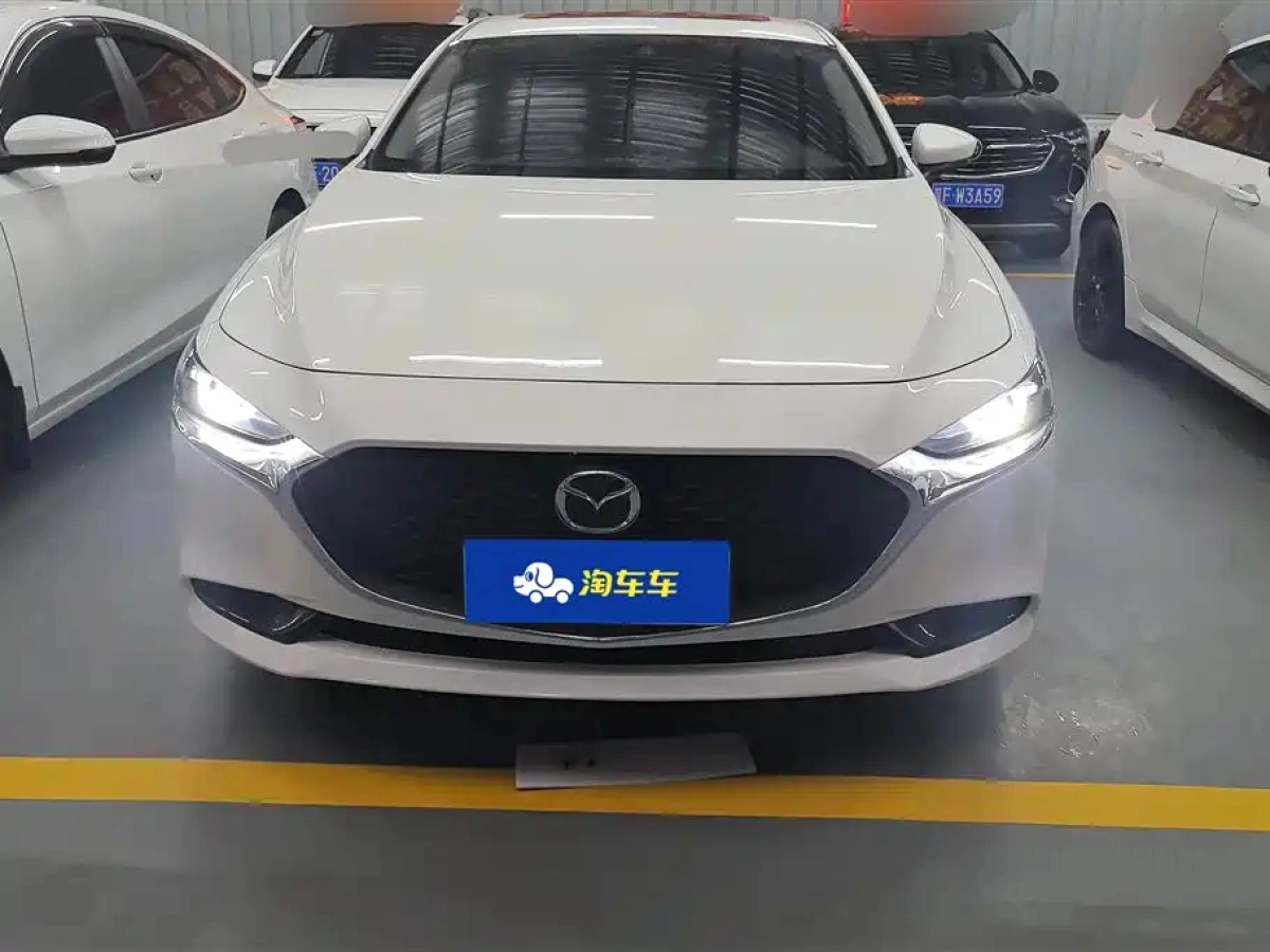 MAZDA 3 AXELA
