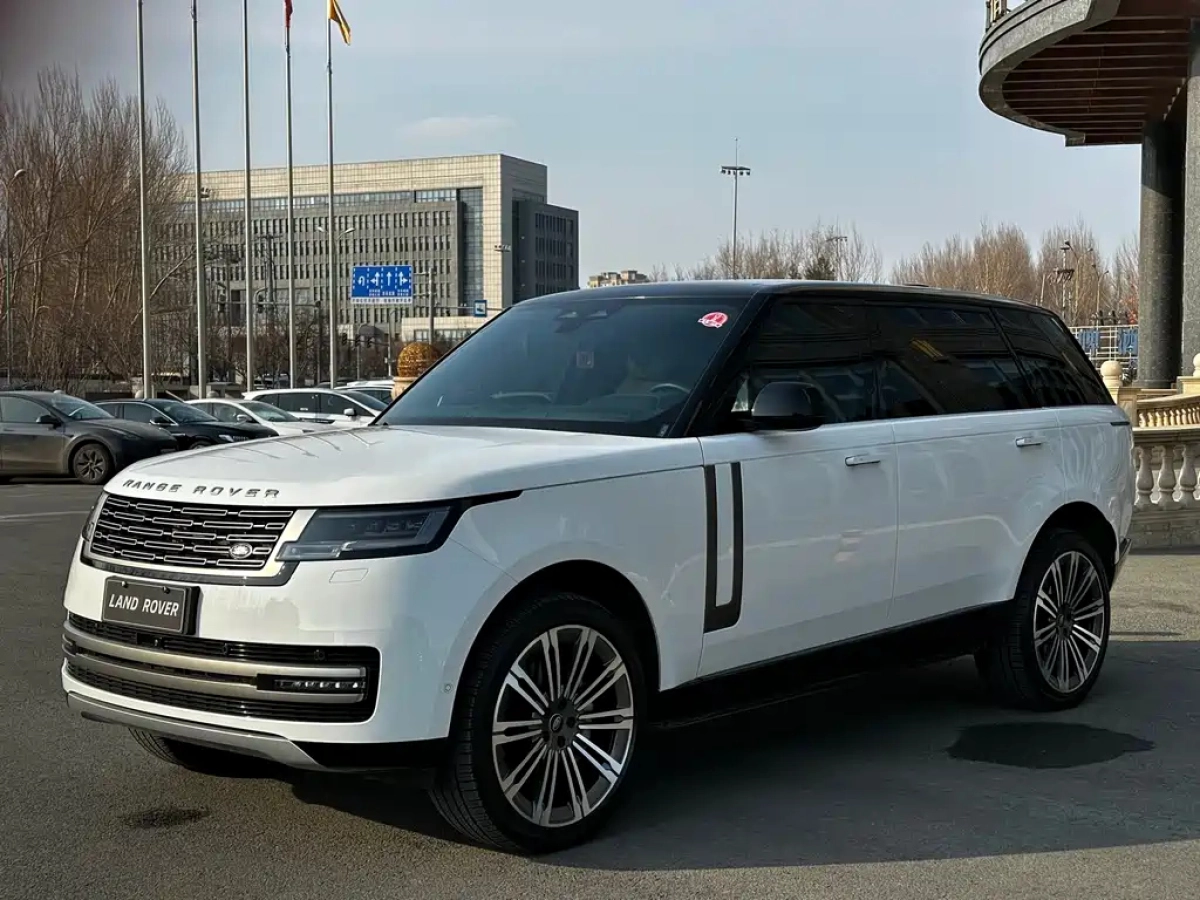 LAND ROVER RANGE ROVER  2024