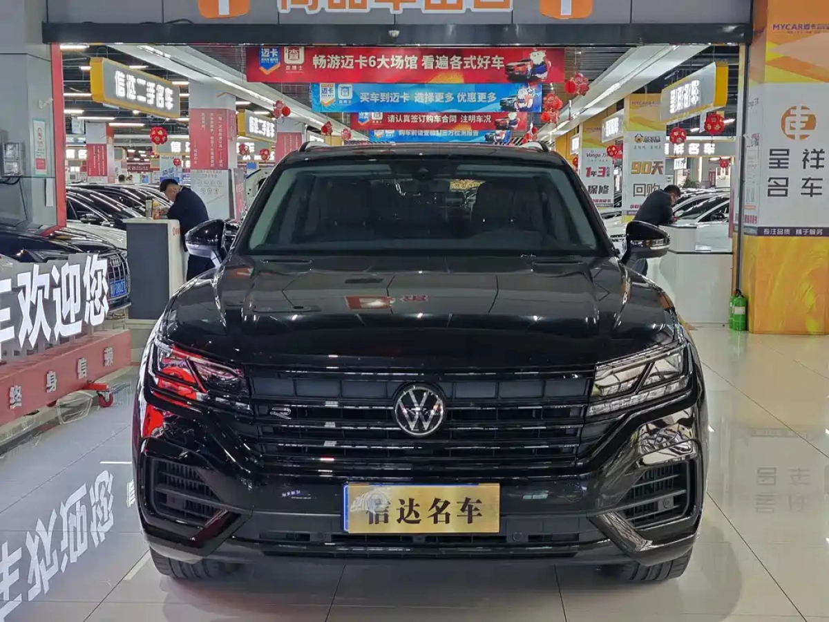 VOLKSWAGEN TOUAREG