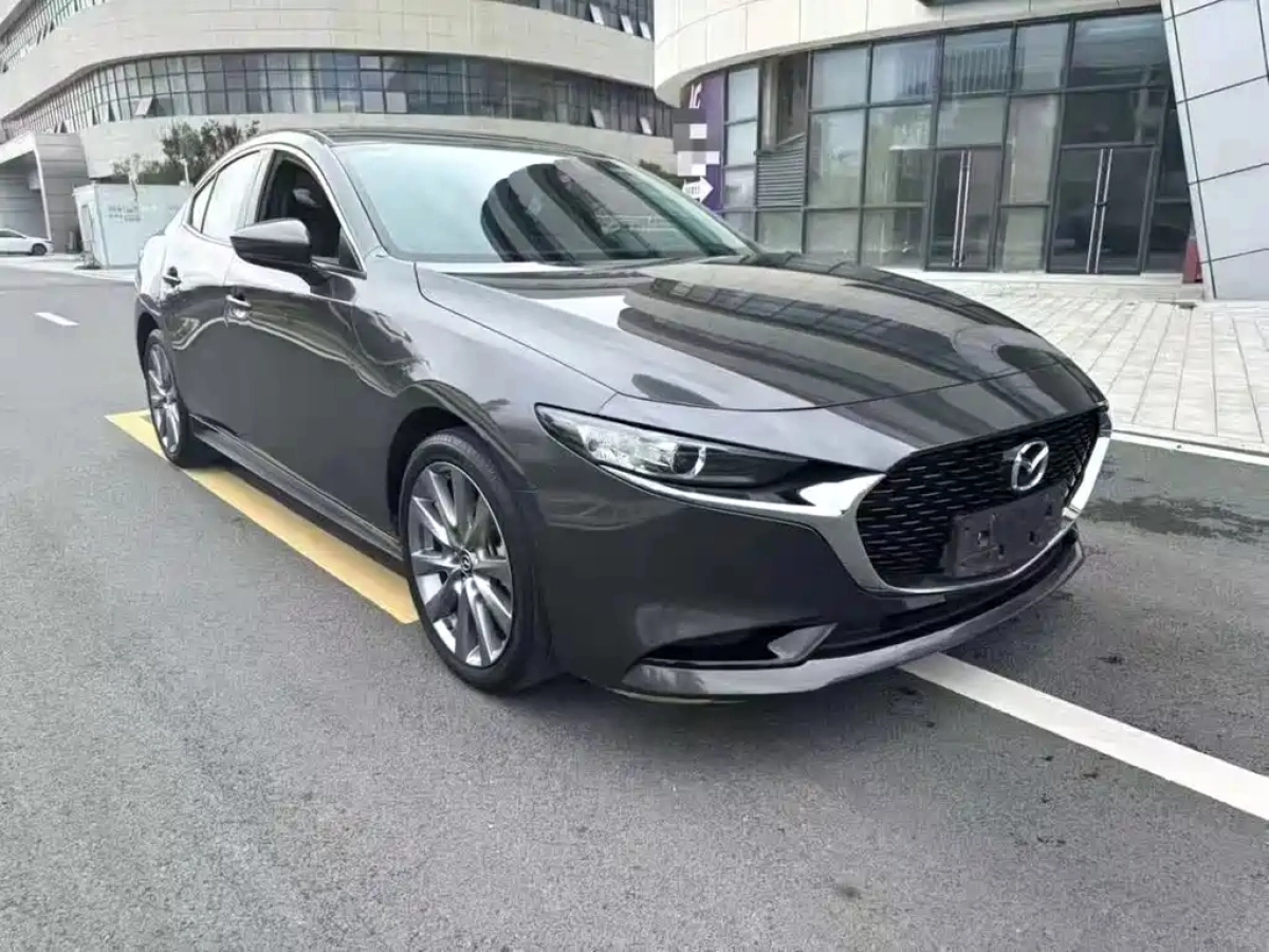 MAZDA 3 AXELA