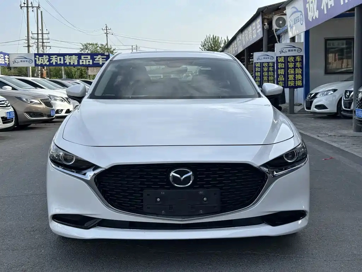 MAZDA 3 AXELA