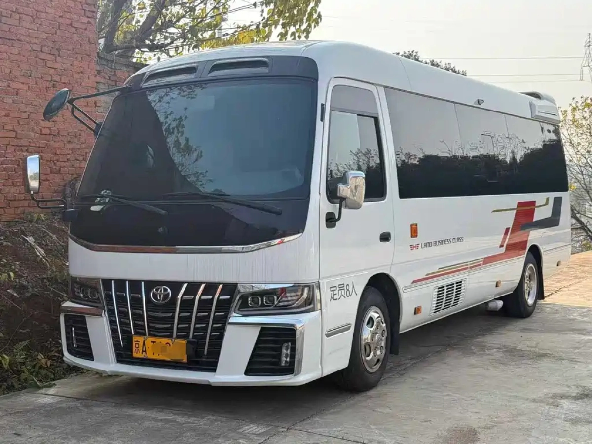 TOYOTA COASTER