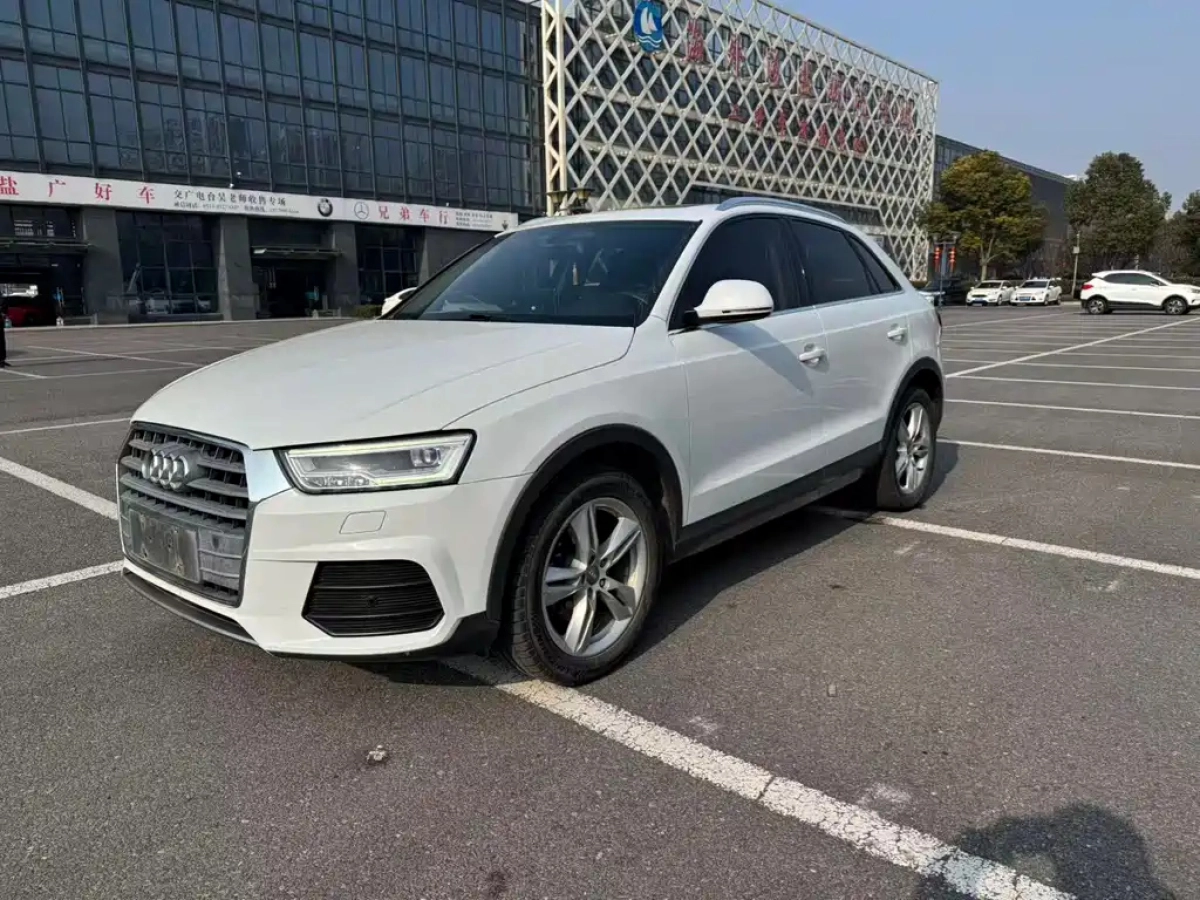 AUDI Q3  2019