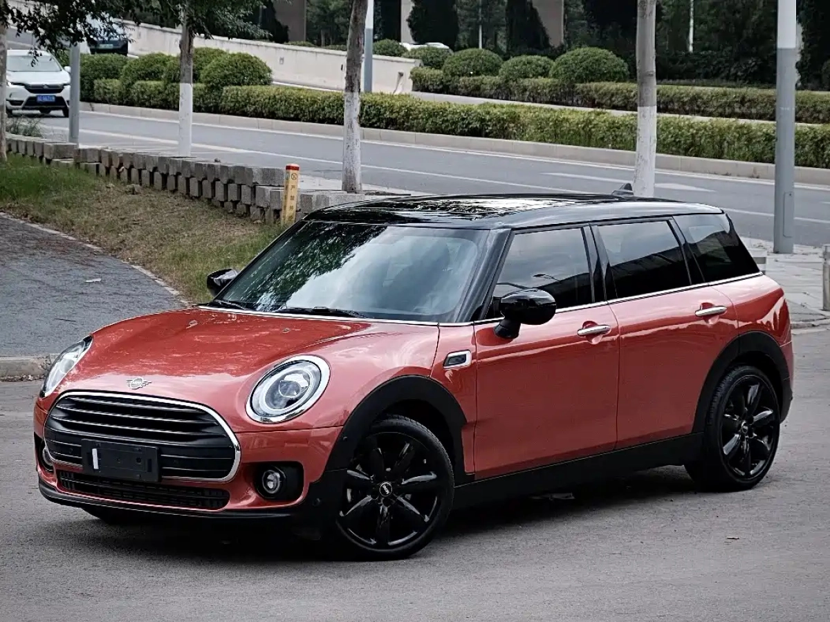 MINI CLUBMAN