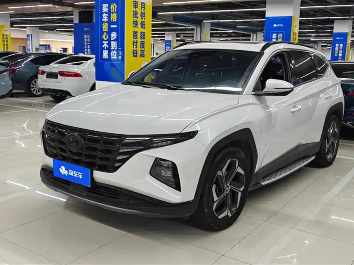 HYUNDAI TUCSON  2023