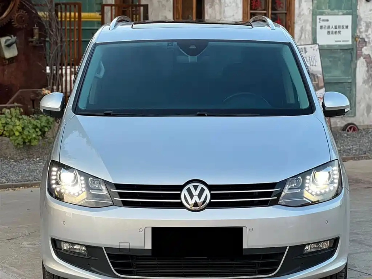 VOLKSWAGEN SHARAN