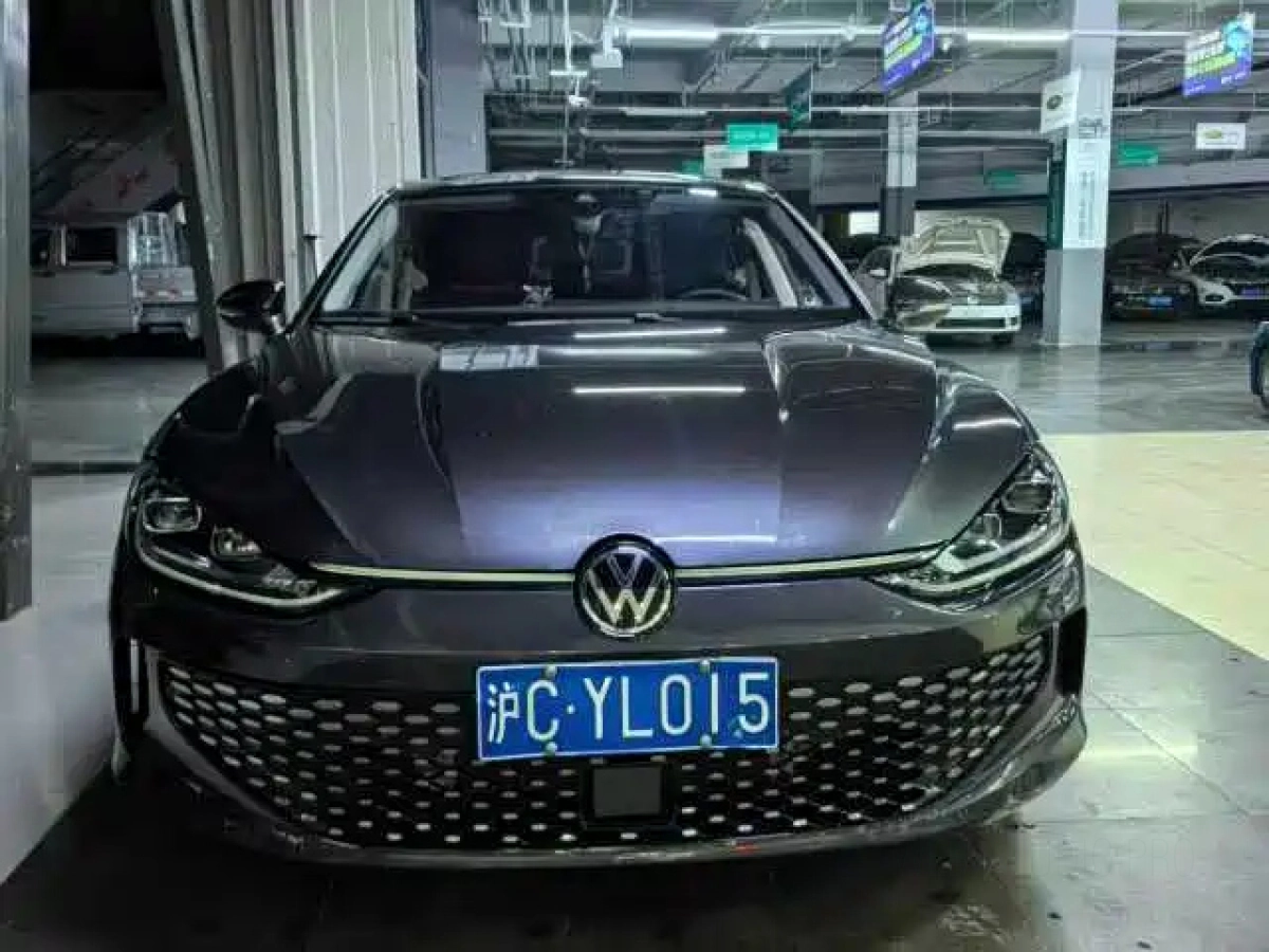 VOLKSWAGEN LAMANDO  2023