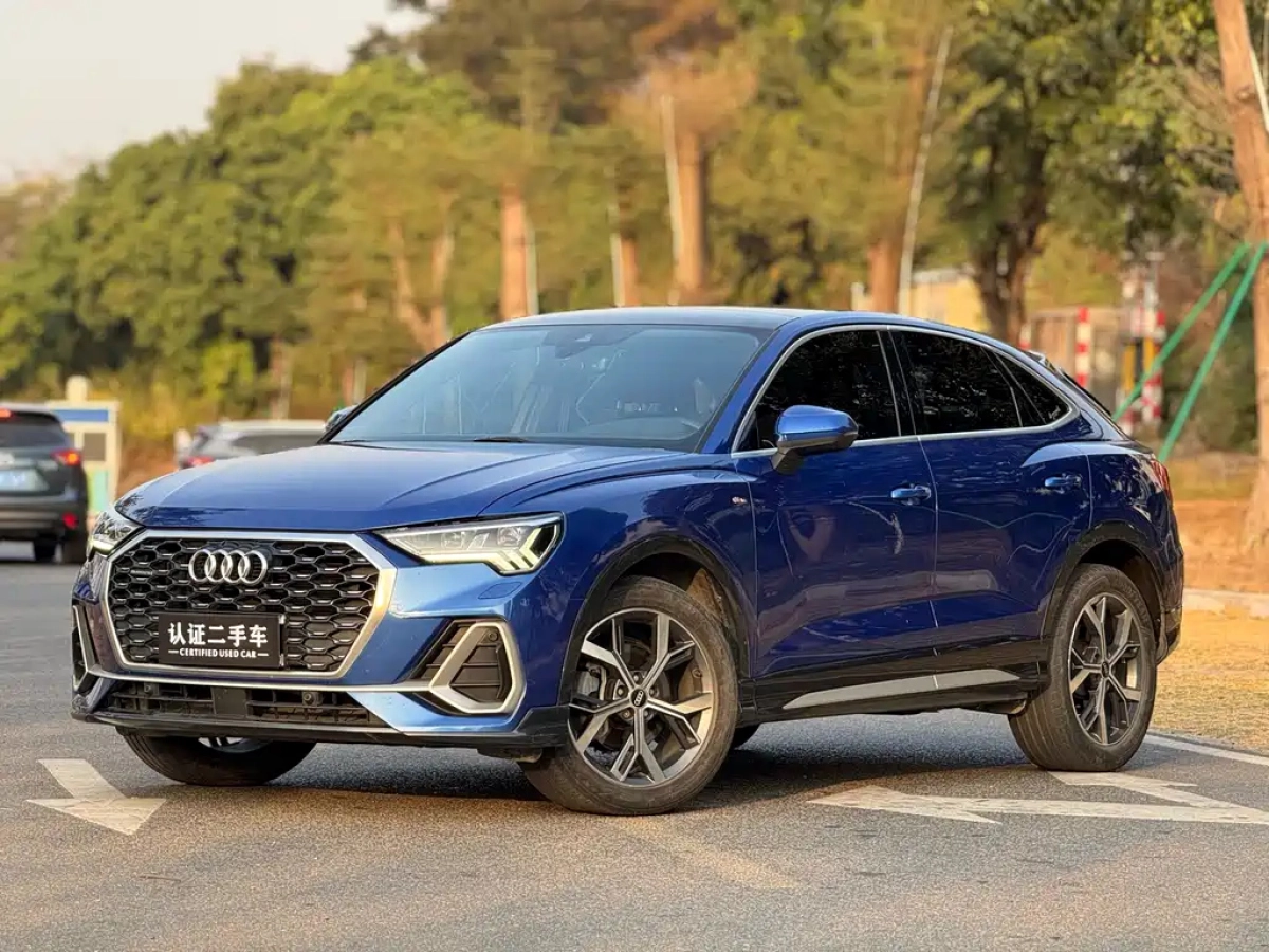 AUDI Q3 SPORTBACK  2021