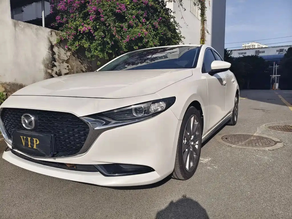 MAZDA 3 AXELA