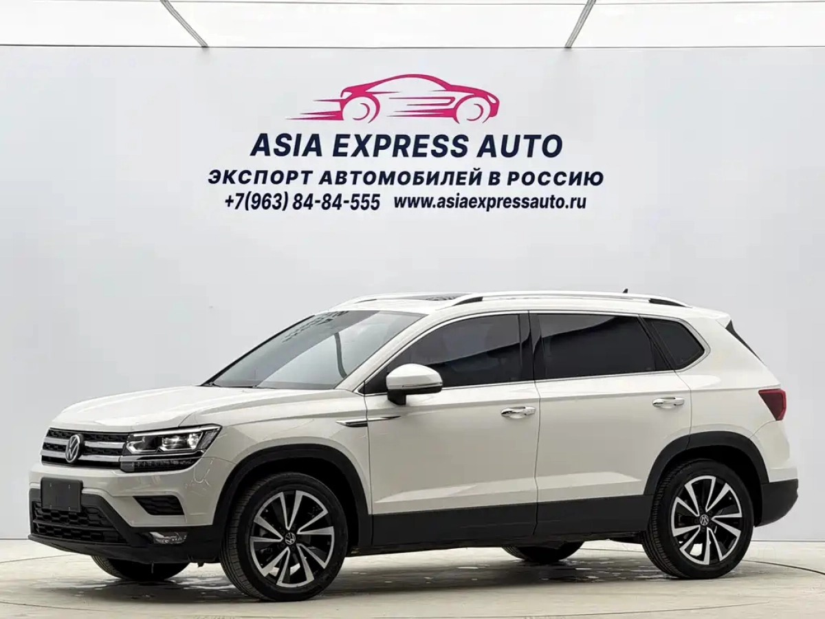 VOLKSWAGEN THARU  2022