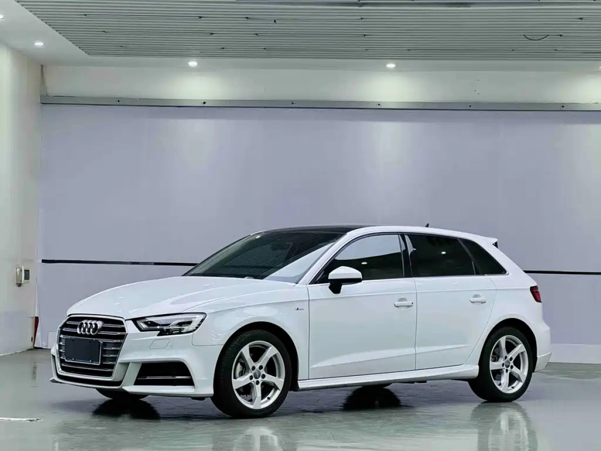 AUDI A3  2021