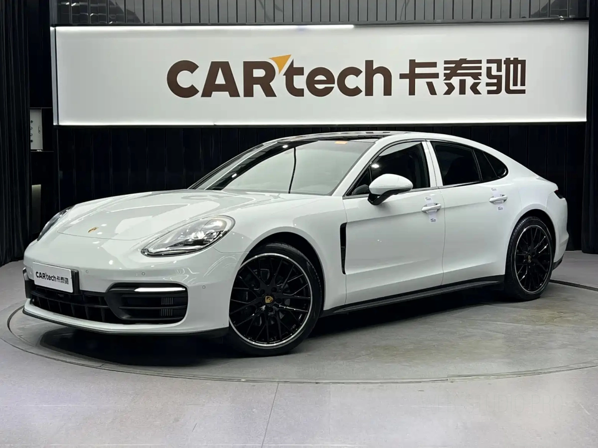 PORSCHE PANAMERA  2022