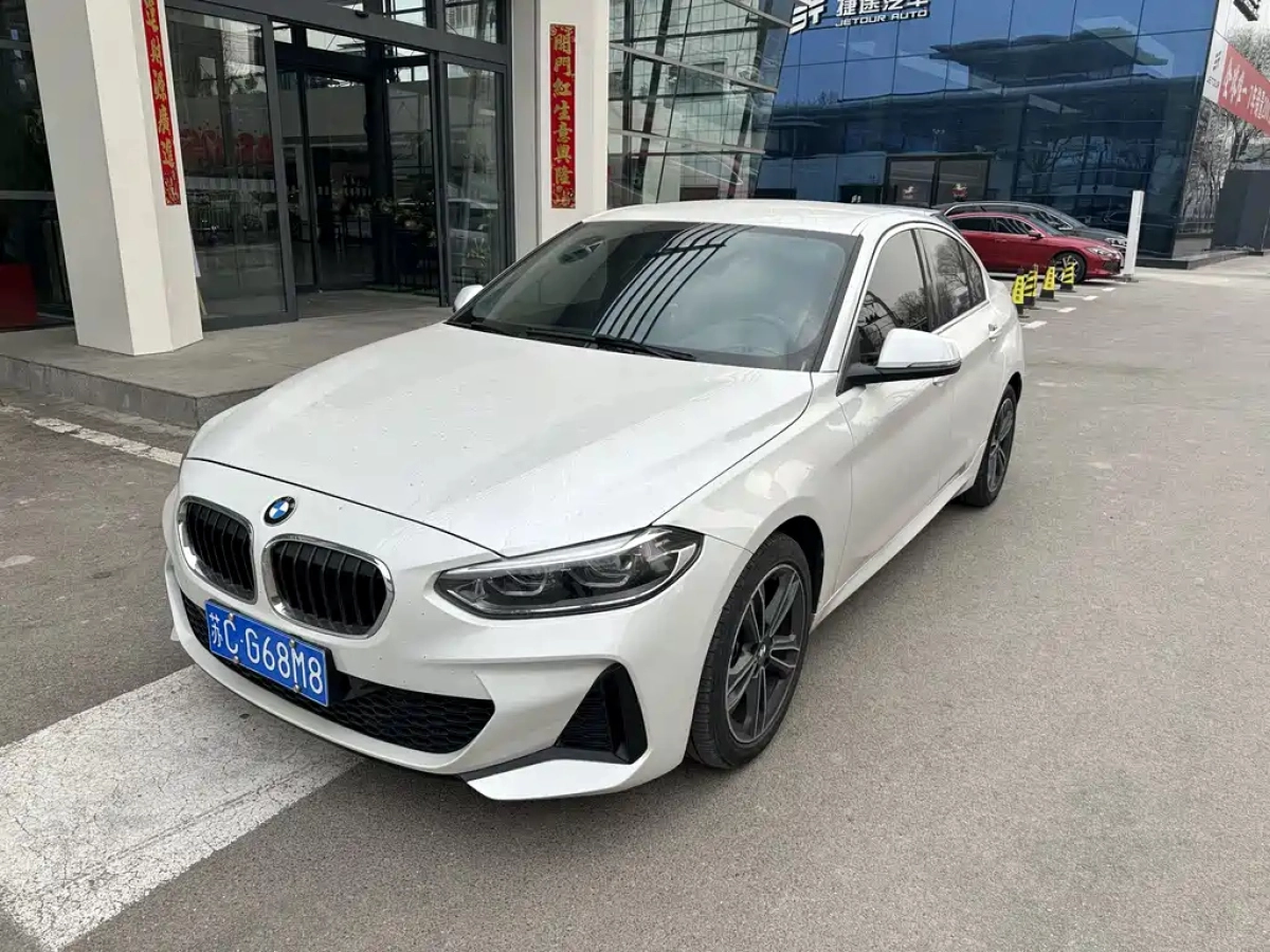 BMW 1-SERIES  2021