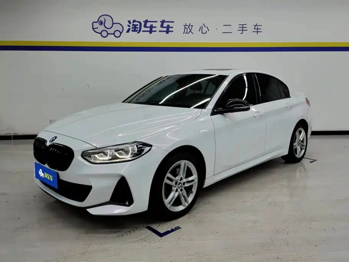 BMW 1-SERIES  2021