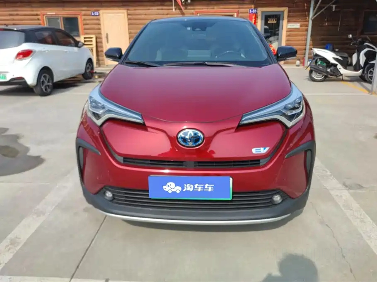 TOYOTA C-HR EV