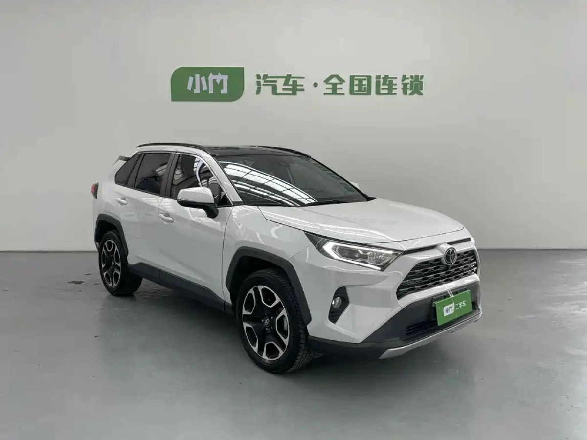 TOYOTA RAV4