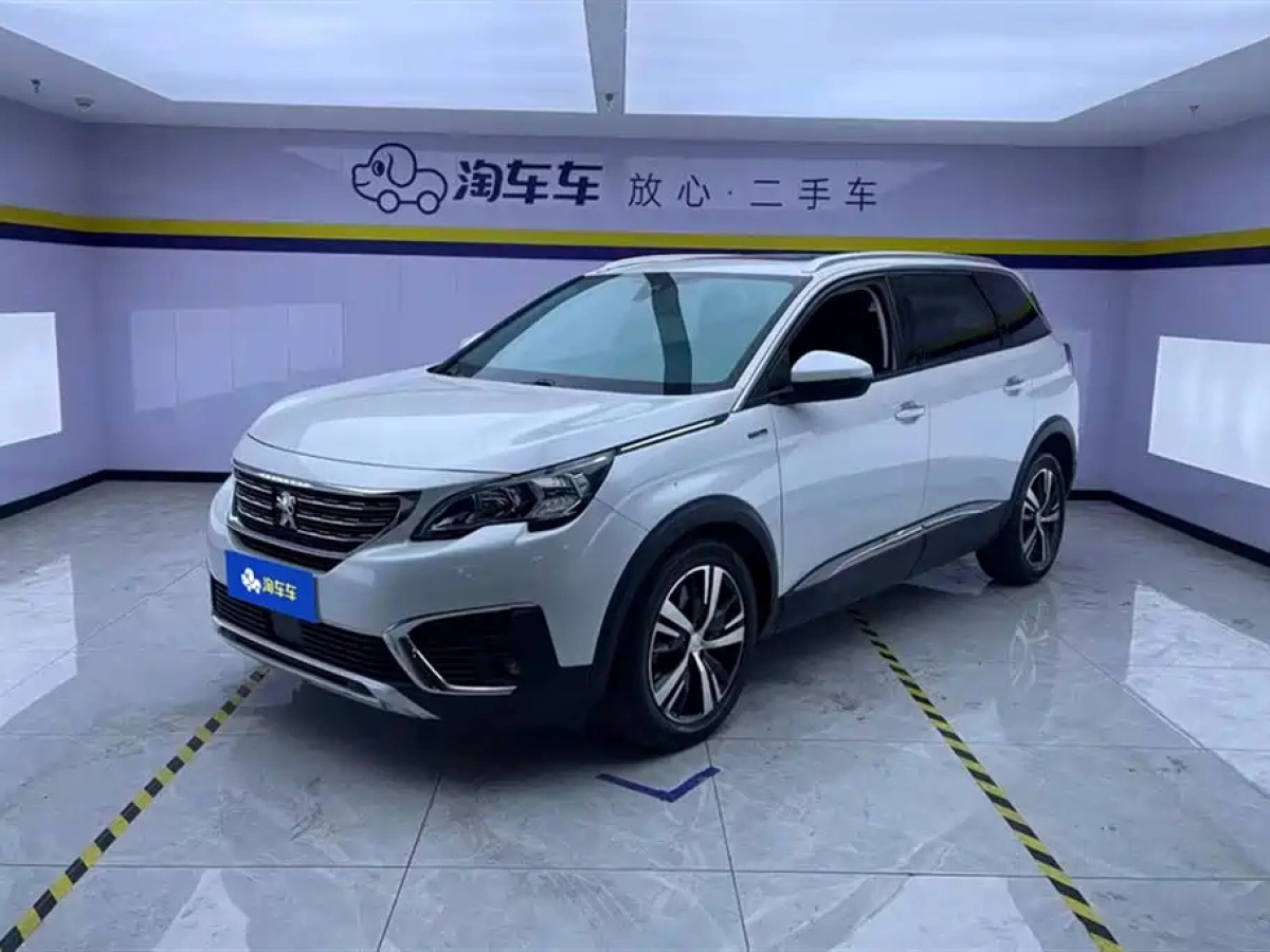 PEUGEOT 5008  2019